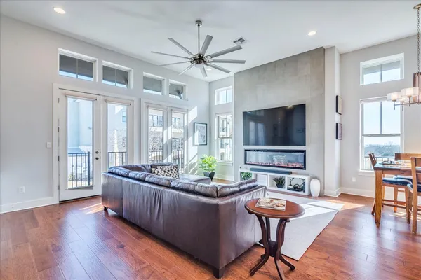 $839,000 | 13522 Galleria Circle, Austin, TX 78738