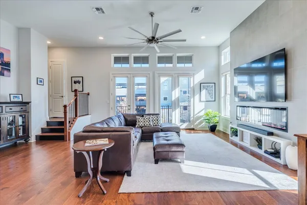 $839,000 | 13522 Galleria Circle, Austin, TX 78738