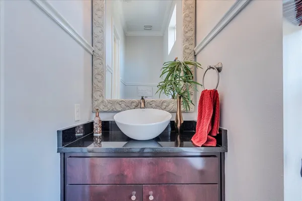 $839,000 | 13522 Galleria Circle, Austin, TX 78738