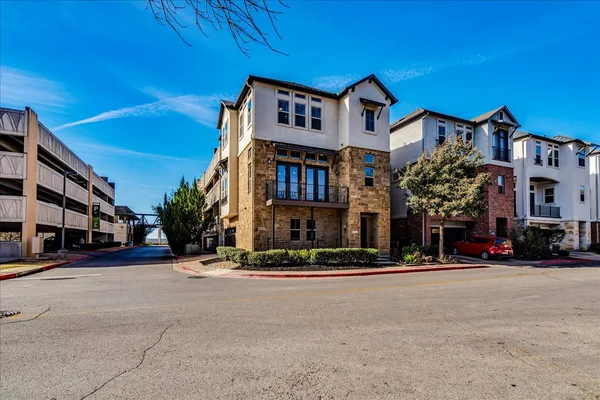 $839,000 | 13522 Galleria Circle, Austin, TX 78738