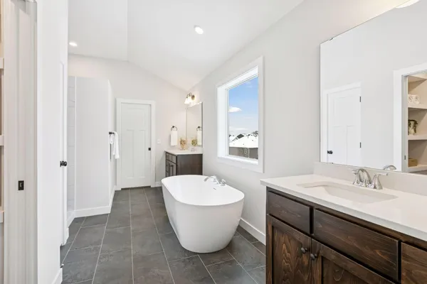 $835,000 | 4720 131st Avenue Northeast, Blaine, MN 55449