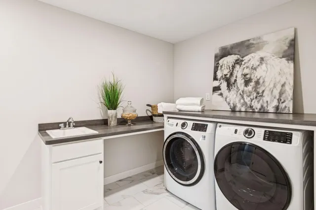 $835,000 | 4720 131st Avenue Northeast, Blaine, MN 55449