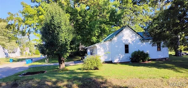 $99,000 | 811 2nd Street West, Scott City, MO 63780