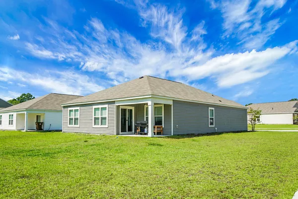 $330,000 | 500 Shady Maple Street, Moncks Corner, SC 29461