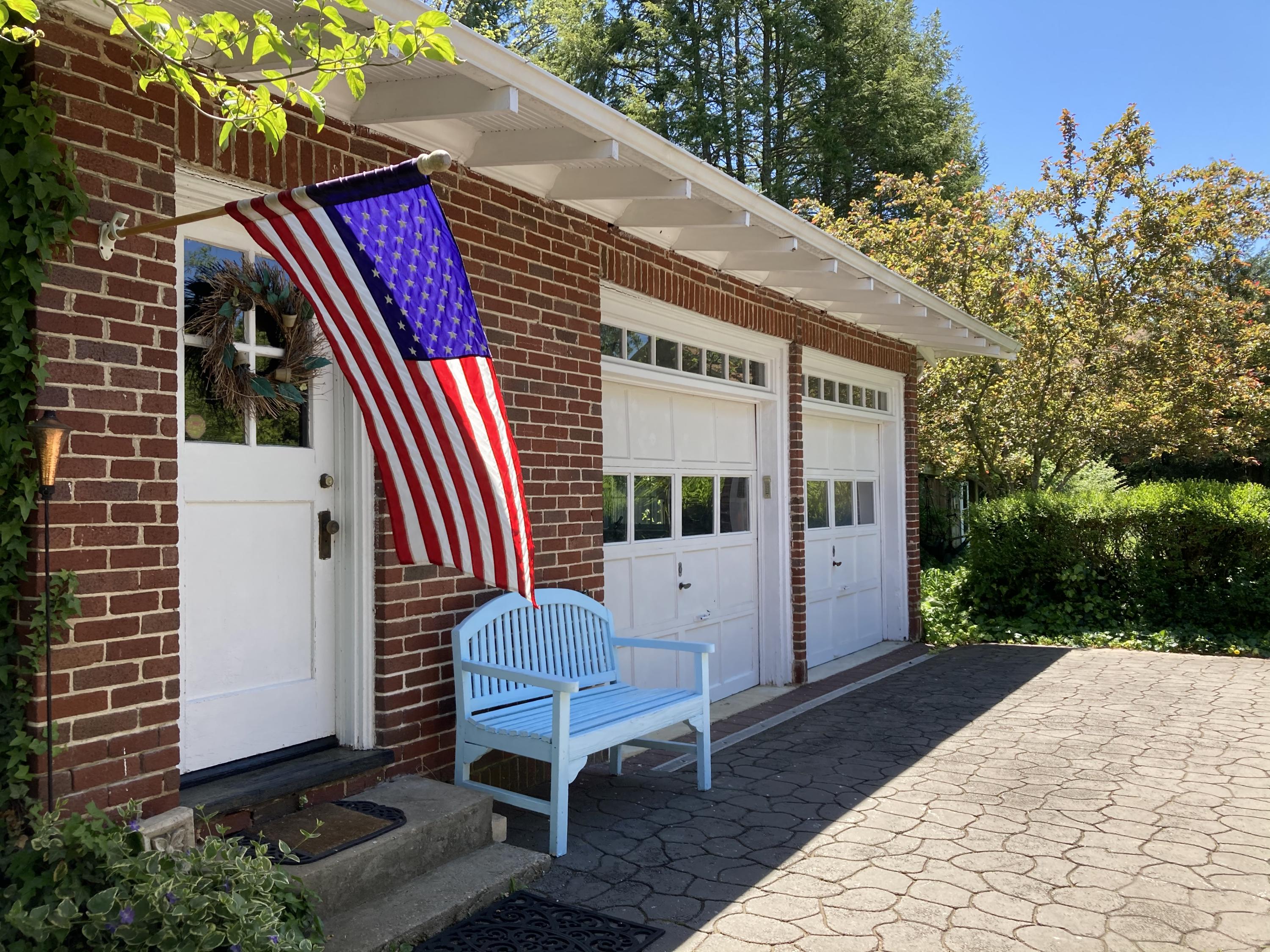 1802 Grandin Road Southwest Roanoke, VA 24015 - Photo 60 of 72 7CE685F3-9DFD-4E1C-BBBF-FD3EE9E2032A