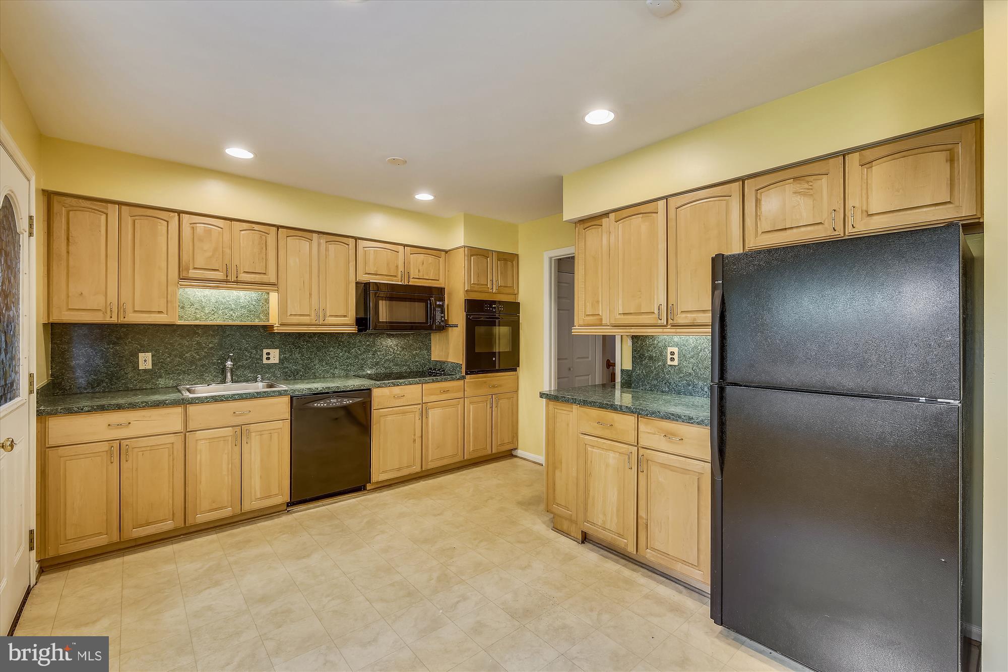 12907 Stonecrest Drive Silver Spring, MD 20904 - Photo 7 of 56