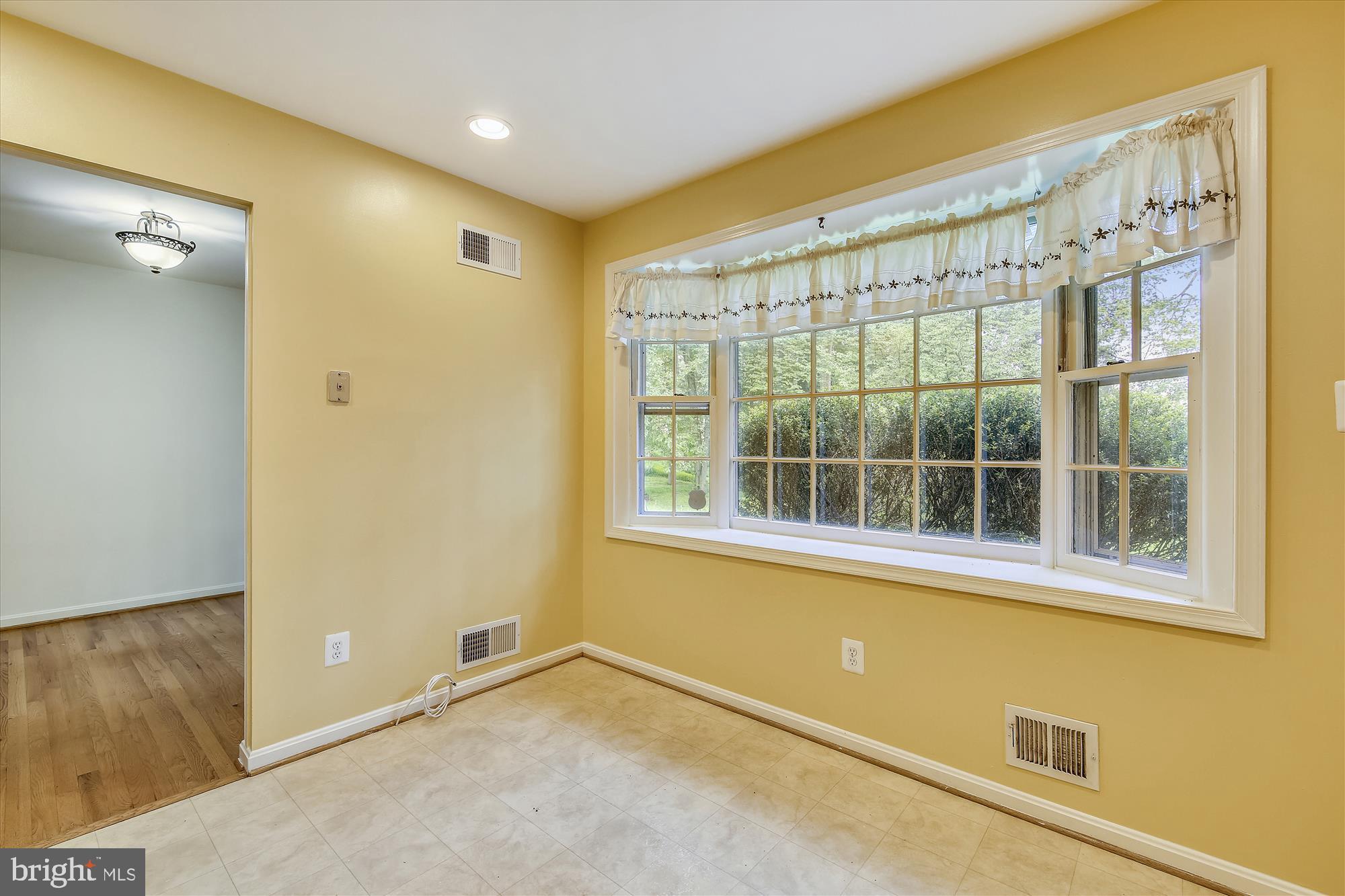 12907 Stonecrest Drive Silver Spring, MD 20904 - Photo 10 of 56