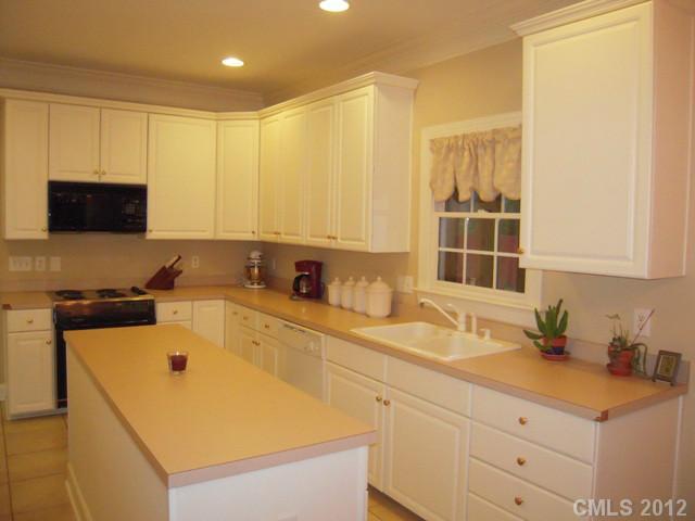 7037 Potter Road Matthews, NC 28104 - Photo 8 of 16 Gallery Image 8