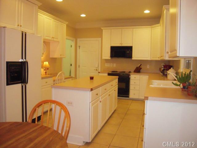 7037 Potter Road Matthews, NC 28104 - Photo 9 of 16 Gallery Image 9
