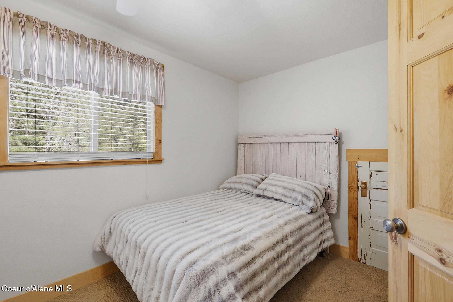 8484 East Scenic Bay Road Coeur D'Alene, ID 83814 - Photo 22 of 42 8484 E Scenic Bay Rd-22