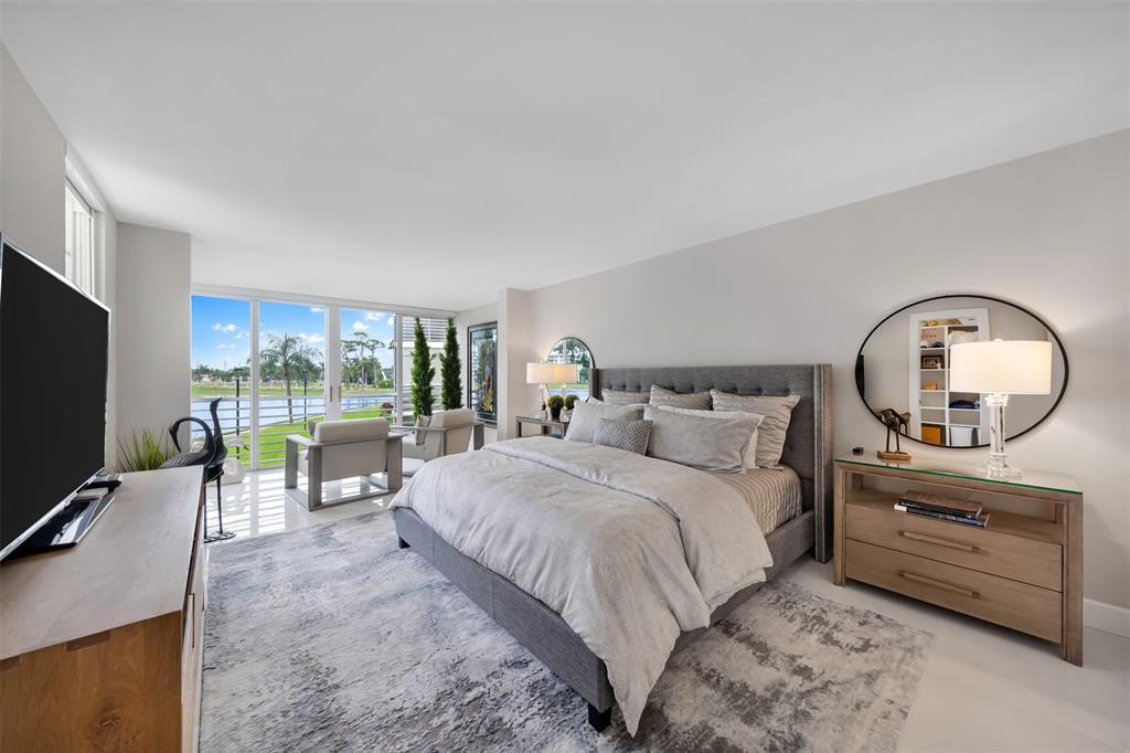 3095 North Course Dr Unit 206  