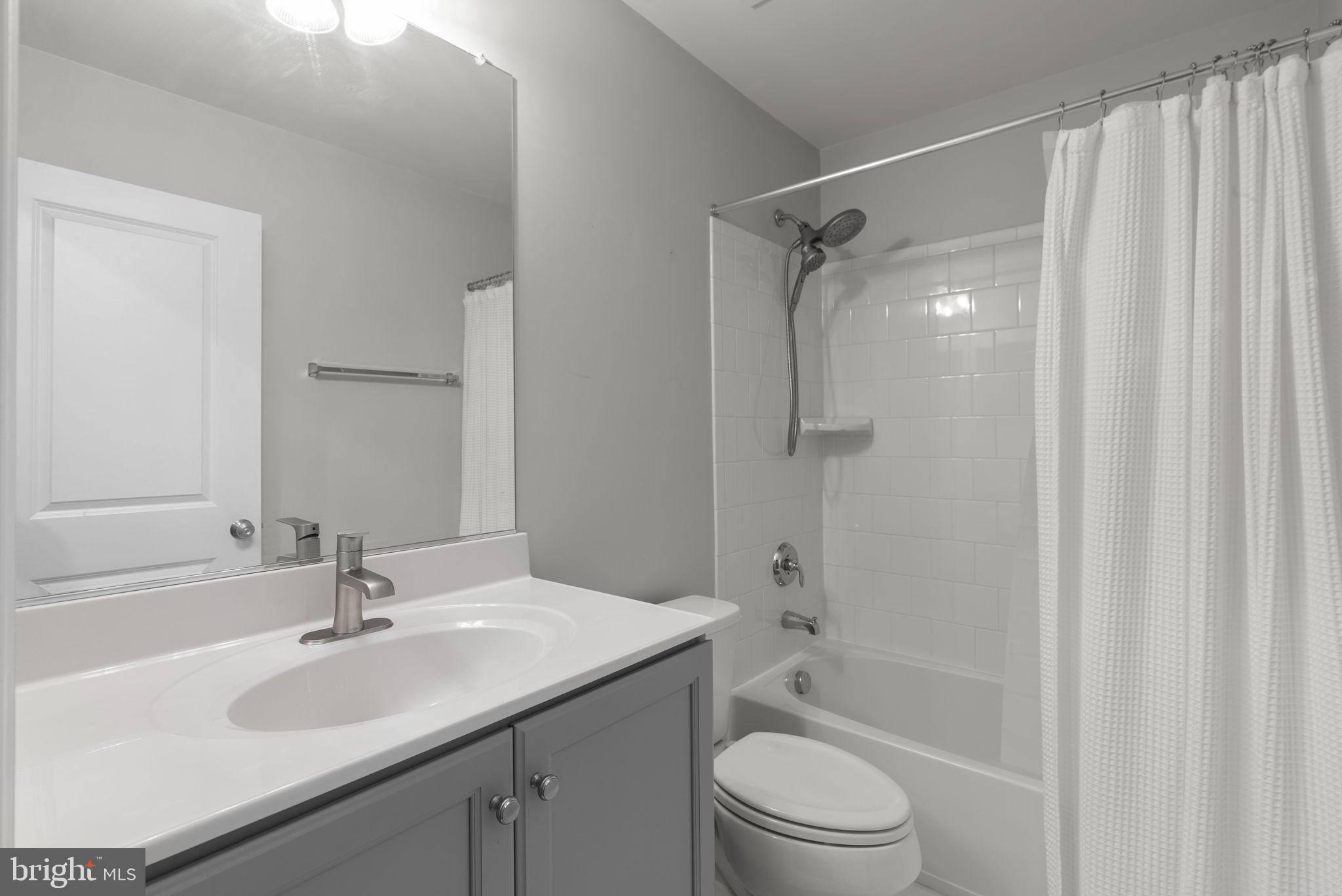 6822 West Shavano Road New Market, MD 21774 - Photo 44 of 59 Bathroom 3
