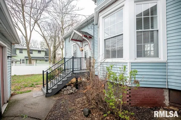 $279,900 | 805 South 5th Street, Pekin, IL 61554