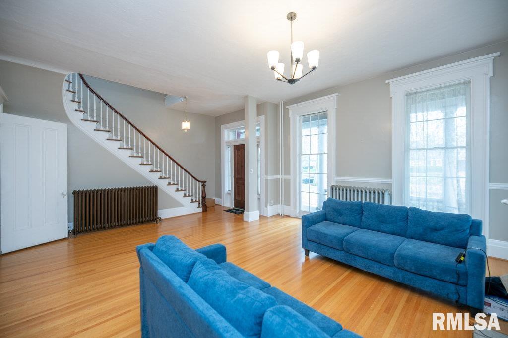 805 South 5th Street Pekin, IL 61554 - Photo 14 of 52