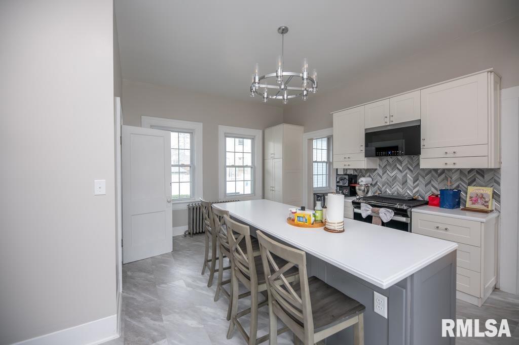 805 South 5th Street Pekin, IL 61554 - Photo 25 of 52