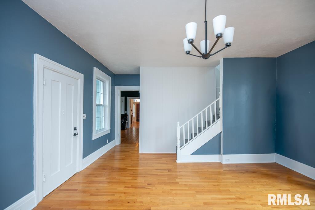 805 South 5th Street Pekin, IL 61554 - Photo 29 of 52