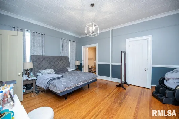 $279,900 | 805 South 5th Street, Pekin, IL 61554