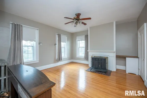 $279,900 | 805 South 5th Street, Pekin, IL 61554