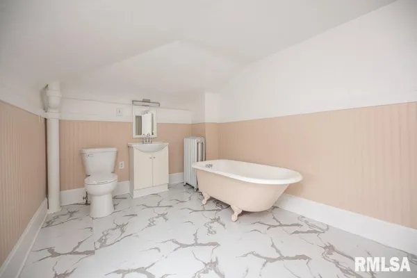 $279,900 | 805 South 5th Street, Pekin, IL 61554