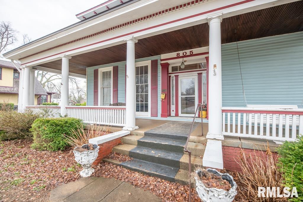 805 South 5th Street Pekin, IL 61554 - Photo 8 of 52