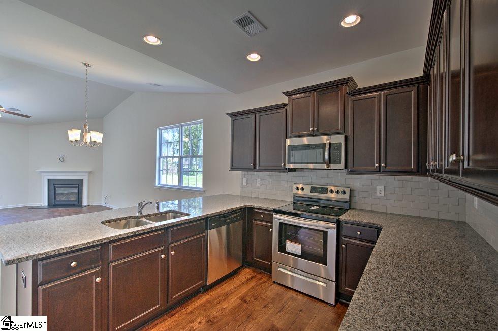 107 Addlestone Circle Fountain Inn, SC 29644 - Photo 8 of 34 Gallery Image 8