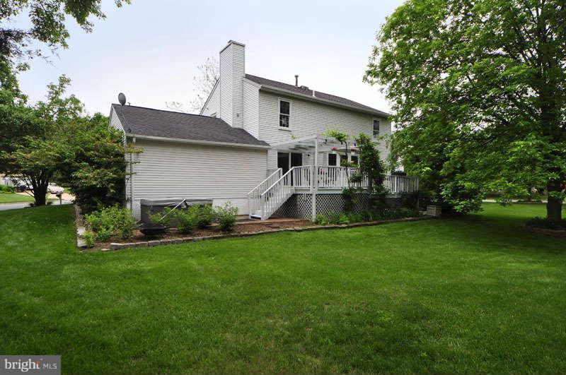 1929 Beech Road Sterling, VA 20164 - Photo 2 of 30 Exterior (Rear)