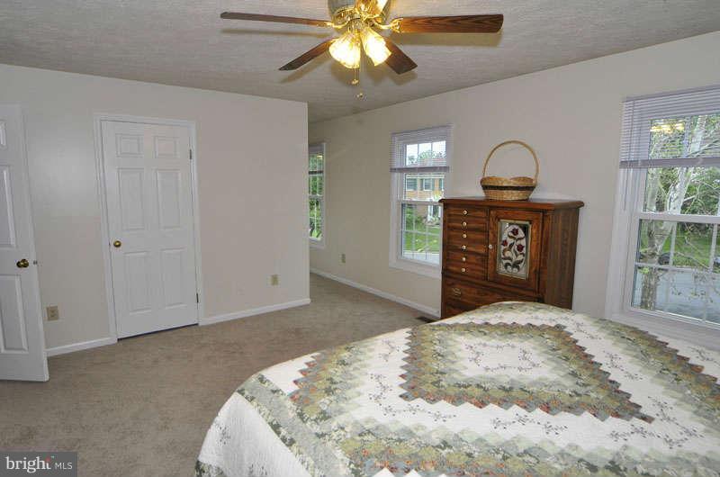 1929 Beech Road Sterling, VA 20164 - Photo 15 of 30 Bedroom (Master)