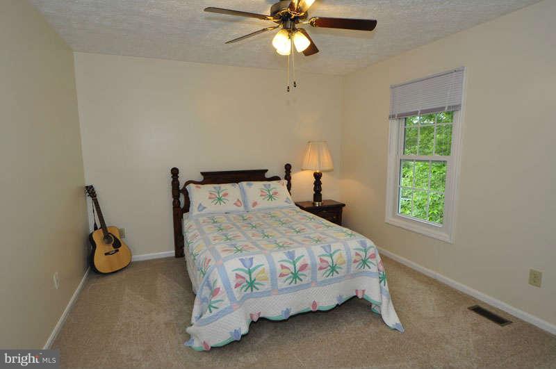 1929 Beech Road Sterling, VA 20164 - Photo 18 of 30 Bedroom