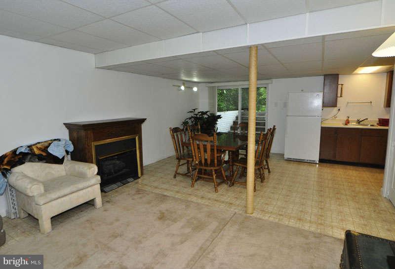 1929 Beech Road Sterling, VA 20164 - Photo 21 of 30 Interior (General)