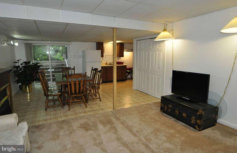 1929 Beech Road Sterling, VA 20164 - Photo 22 of 30 Interior (General)