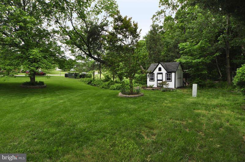 1929 Beech Road Sterling, VA 20164 - Photo 28 of 30 View