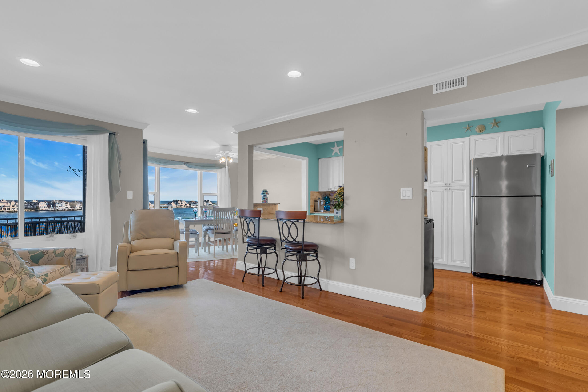 Large bay windows