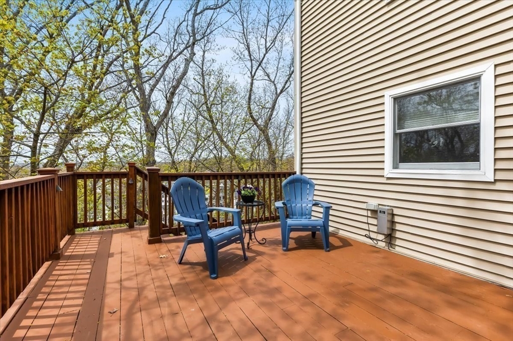 71 Sargent Road Winchester, MA 01890 - Photo 6 of 42 Gallery Image 6