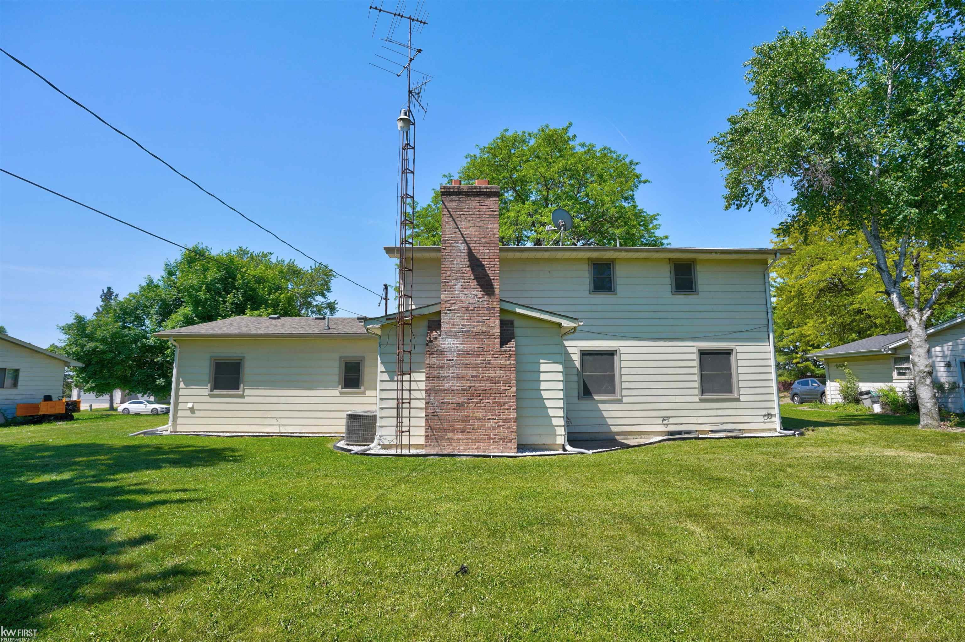 3183 Bridle Path Flint, MI 48507 - Photo 48 of 79