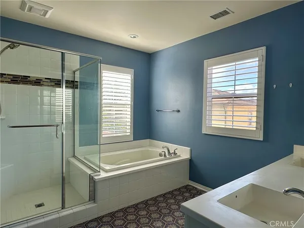 $5,000 | 111 Island Coral, Irvine, CA 92620
