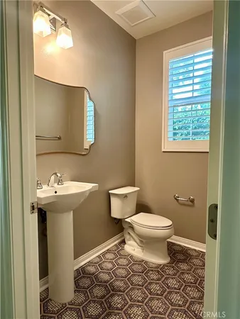 $5,000 | 111 Island Coral, Irvine, CA 92620