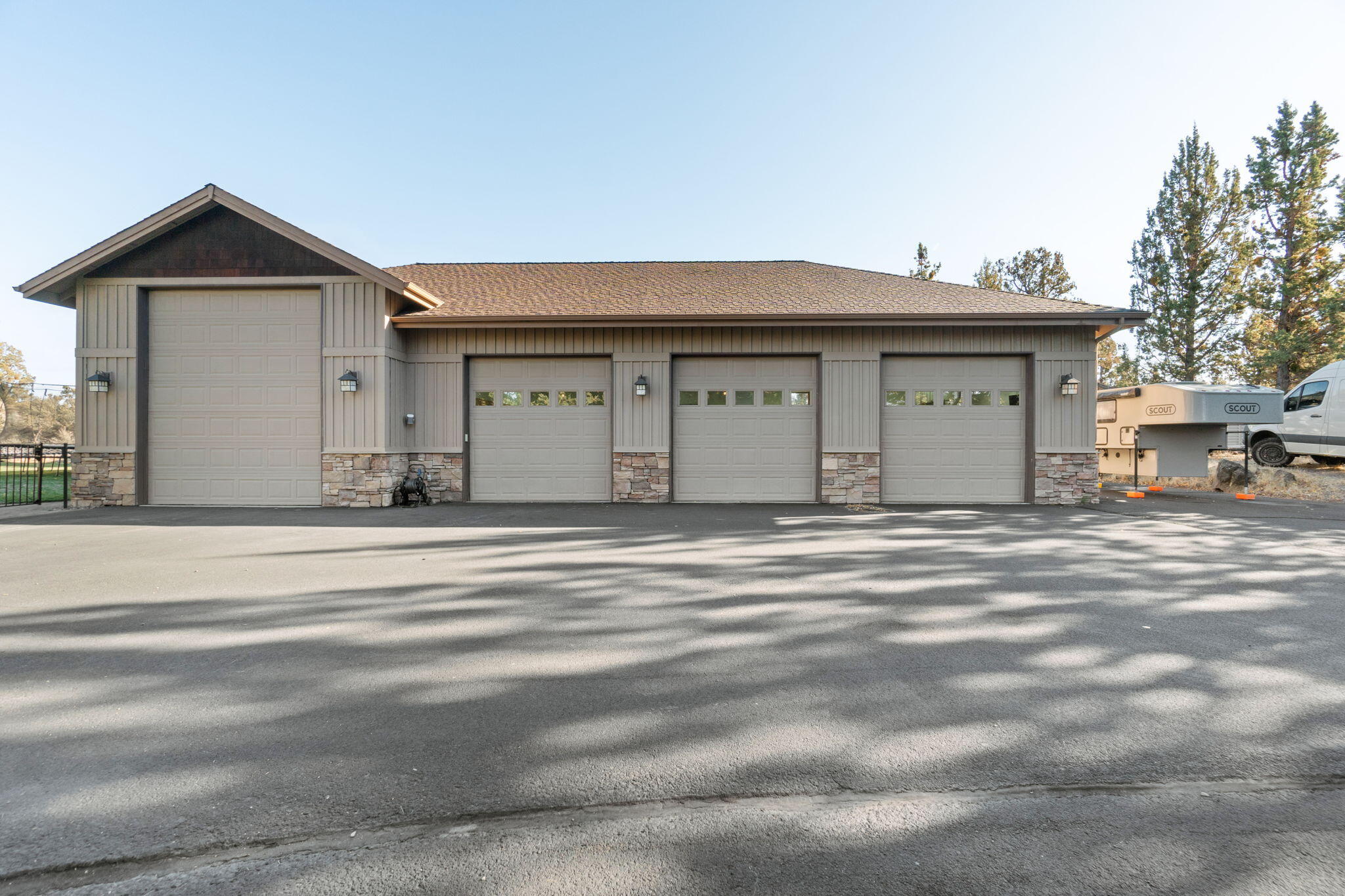 63510 Overtree Road Bend, OR 97701 - Photo 4 of 96 101-web-or-mls-Riley Visuals-67