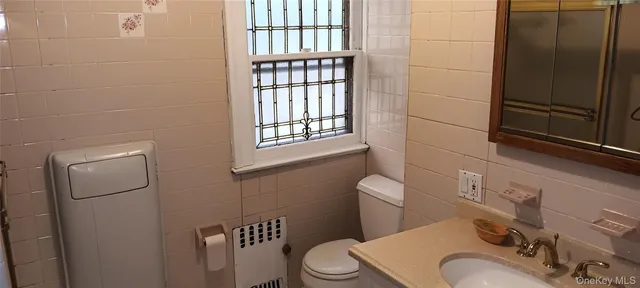 $5,000 | 84-36 Abingdon Road | Kew Gardens