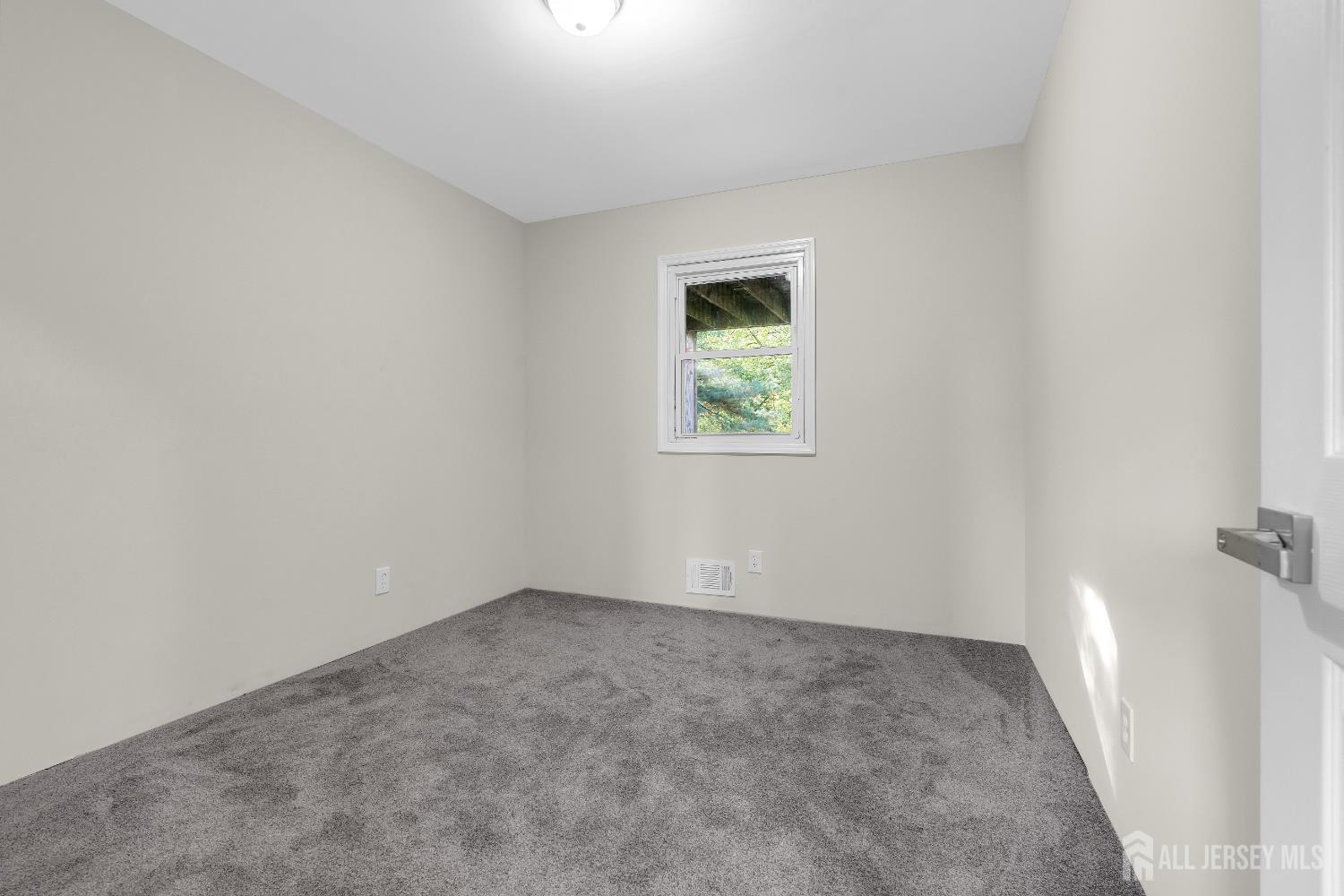 1322 Marcella Drive Union, NJ 07083 - Photo 31 of 48 an empty room with windows