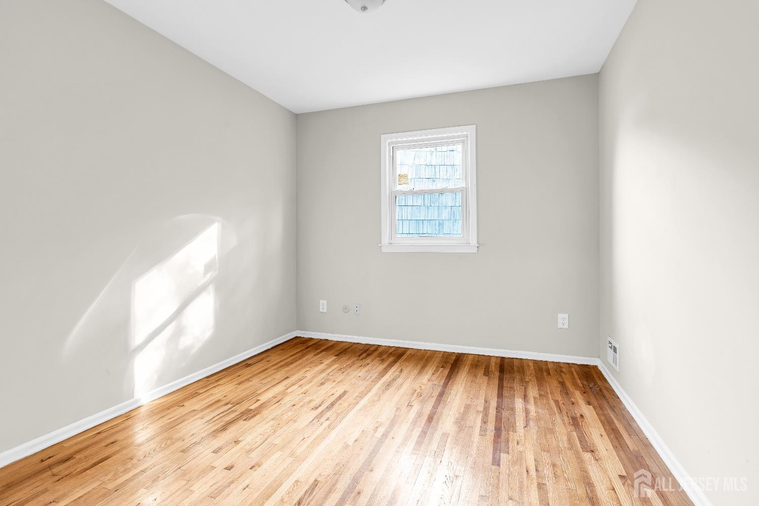 1322 Marcella Drive Union, NJ 07083 - Photo 40 of 48 an empty room with a window