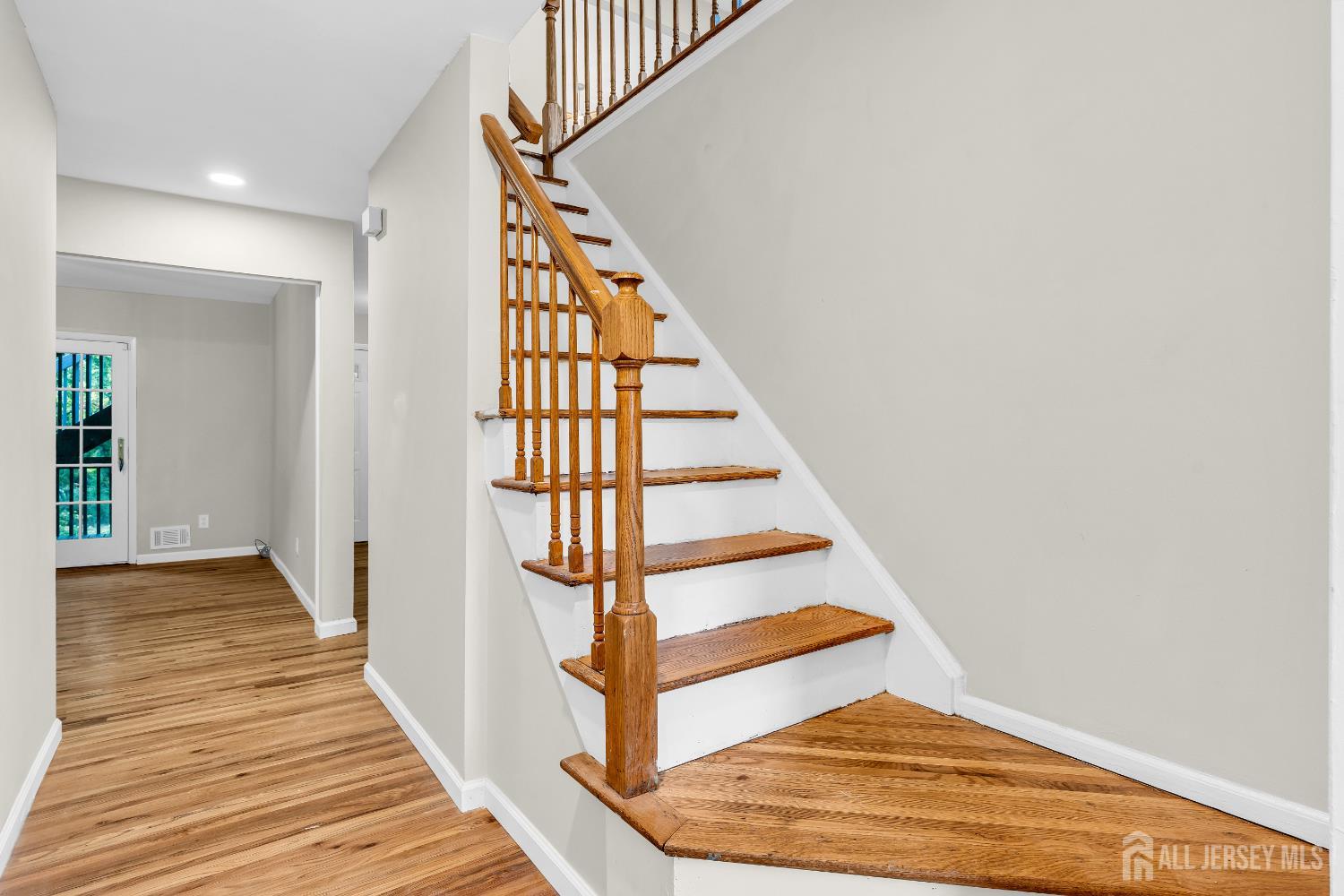 1322 Marcella Drive Union, NJ 07083 - Photo 4 of 48 a view of entryway
