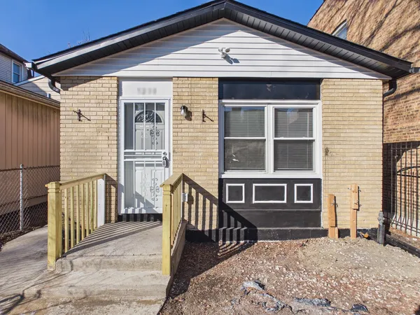 $244,000 | 7230 South Champlain Avenue, Chicago, IL 60619