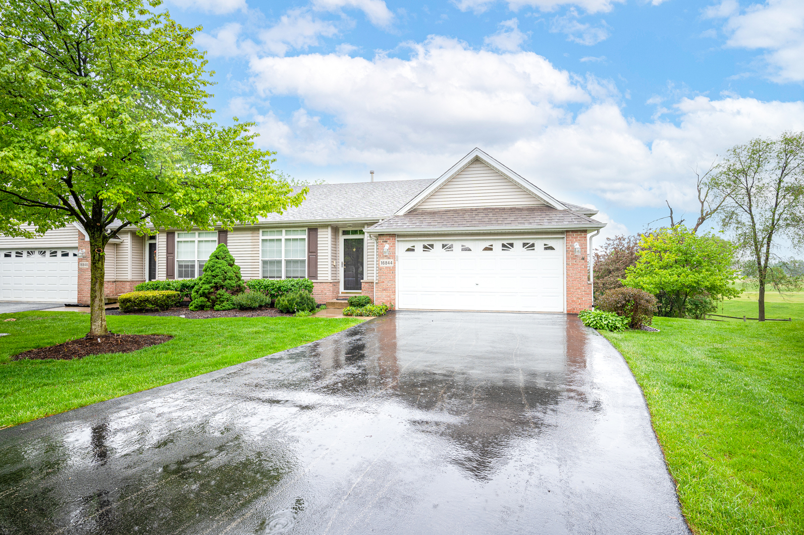 16844 South Sunset Ridge Court Lockport, IL 60441 - Photo 2 of 36 Gallery Image 2