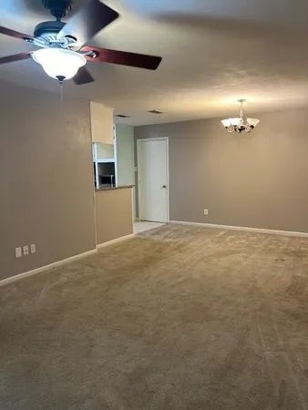 $1,500 | 1013 Red Oak Street, Azle, TX 76020