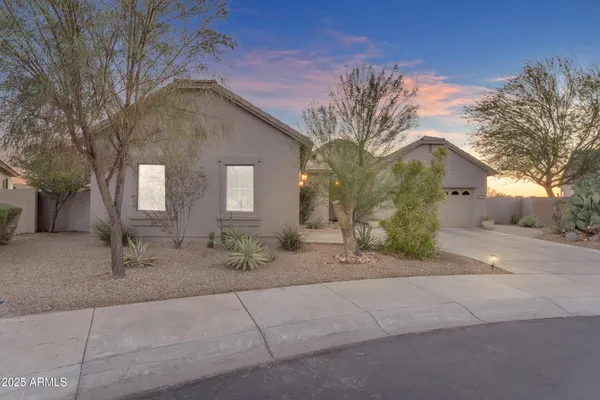 $784,900 | 18199 West Buckhorn Drive, Goodyear, AZ 85338