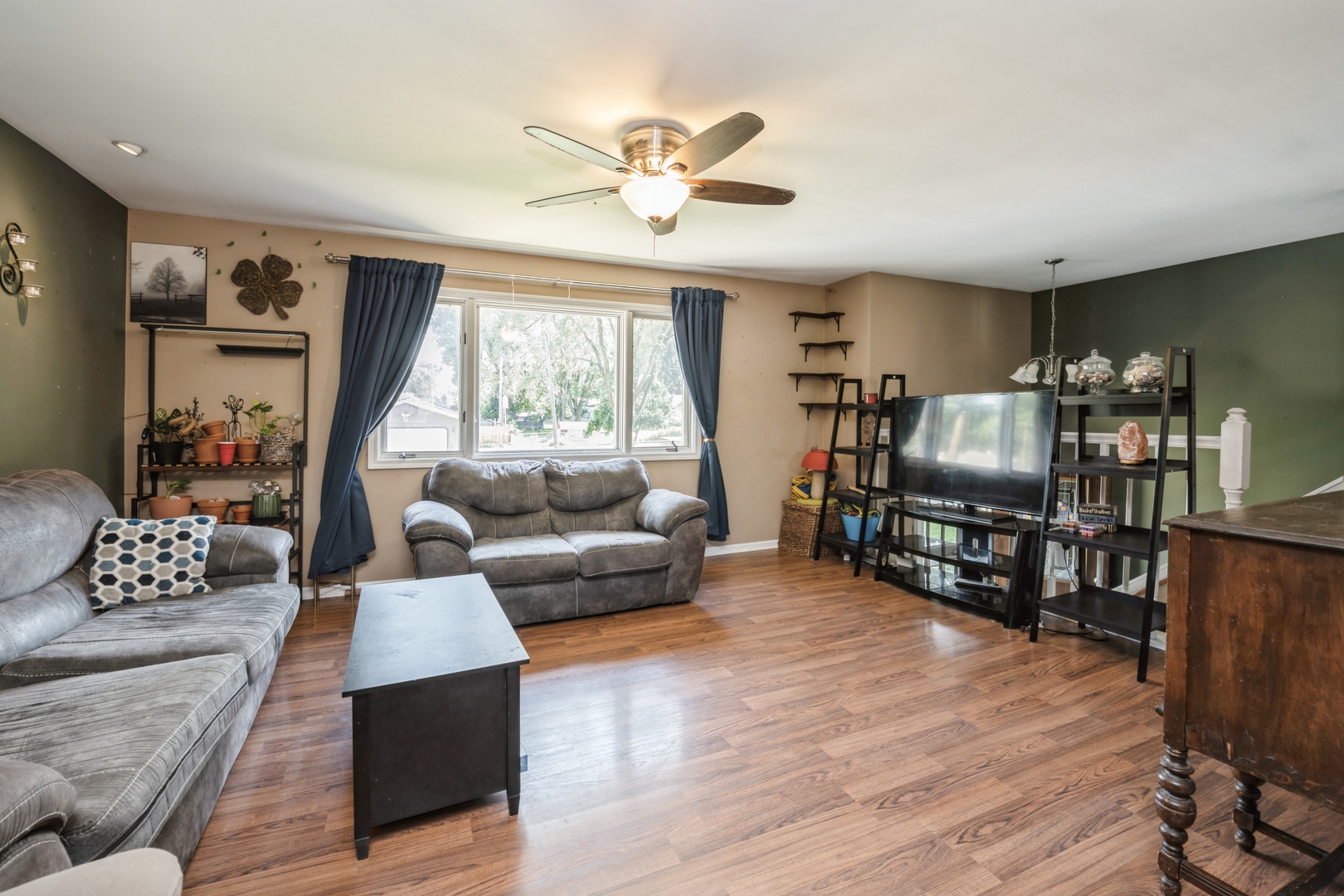 4910 Willow Lane McHenry, IL 60050 - Photo 2 of 19