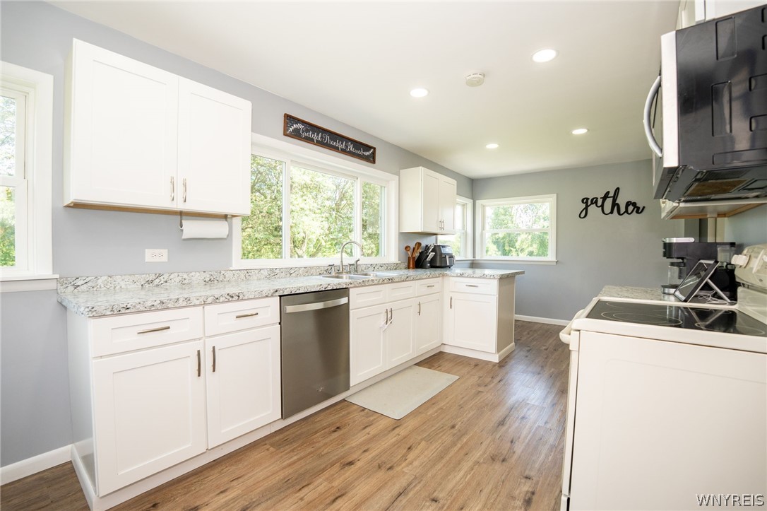 1359 Roberts Road Alabama, NY 14013 - Photo 14 of 33