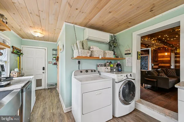 $350,000 | 1420 Pinch Valley Road, Westminster, MD 21158