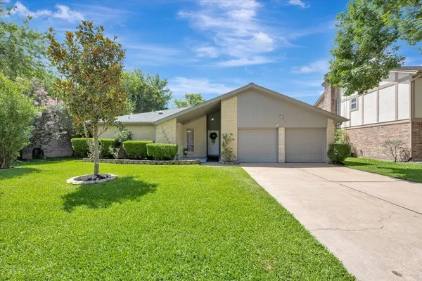 $279,900 | 16226 Mill Point Drive, Houston, TX 77059