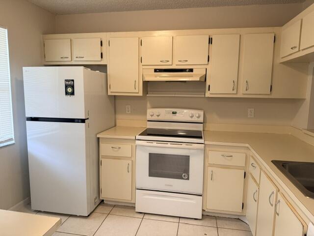 22064 Palms Way, Unit 102 Boca Raton, FL 33433 - Photo 1 of 8 22064 - Kitchen